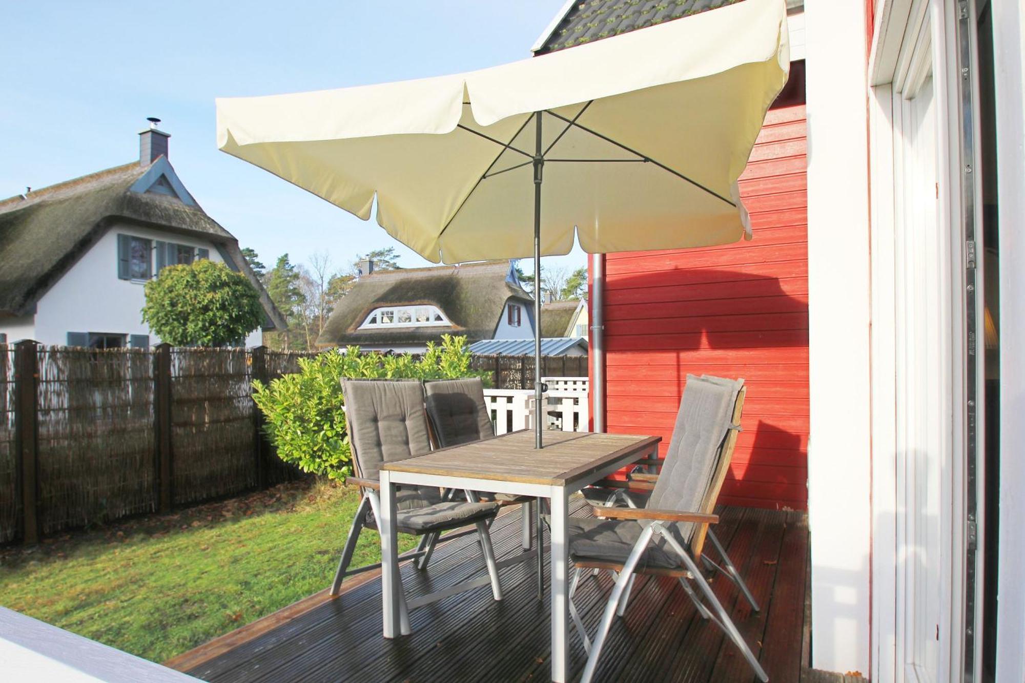 Ferienhaus Wellenlaeufer Haus - Sauna, Terrasse, Garten Glowe Dış mekan fotoğraf
