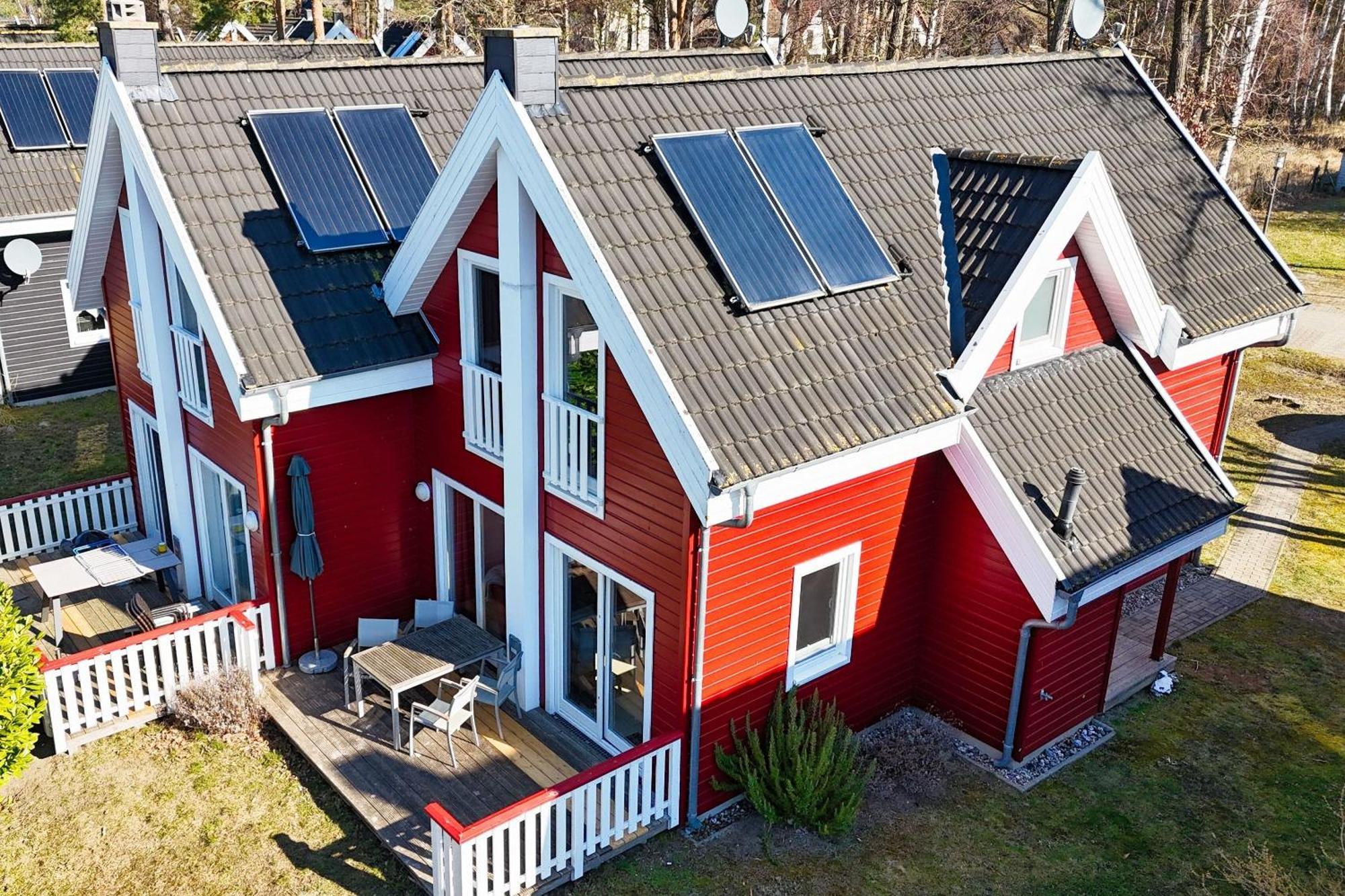 Ferienhaus Wellenlaeufer Haus - Sauna, Terrasse, Garten Glowe Dış mekan fotoğraf